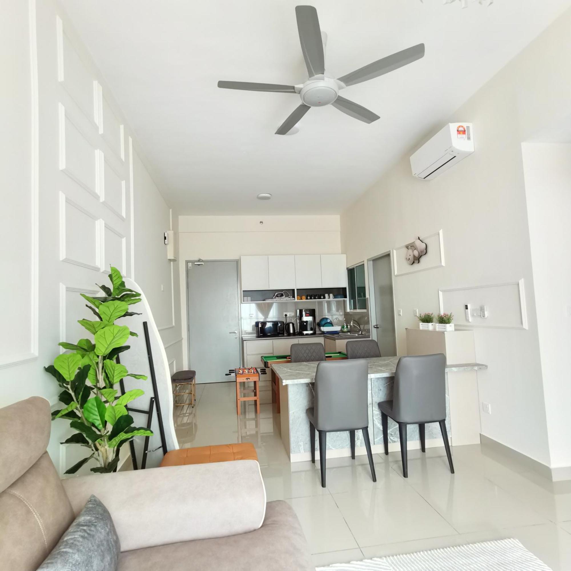 Amber Cove Seaview I Muji 2br I Game I 3-9pax Apartment Malacca