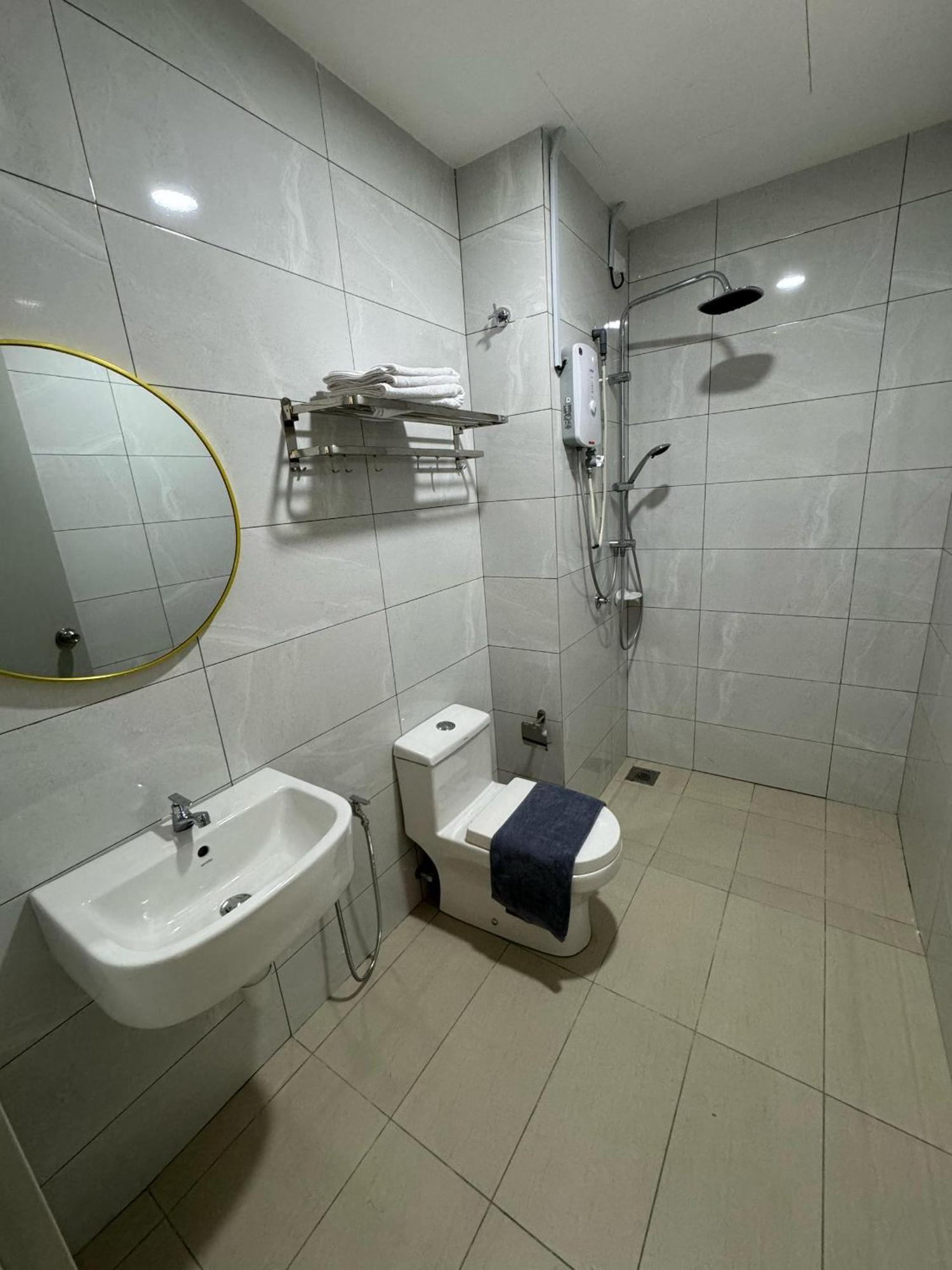 Amber Cove Seaview I Muji 2br I Game I 3-9pax Apartment *