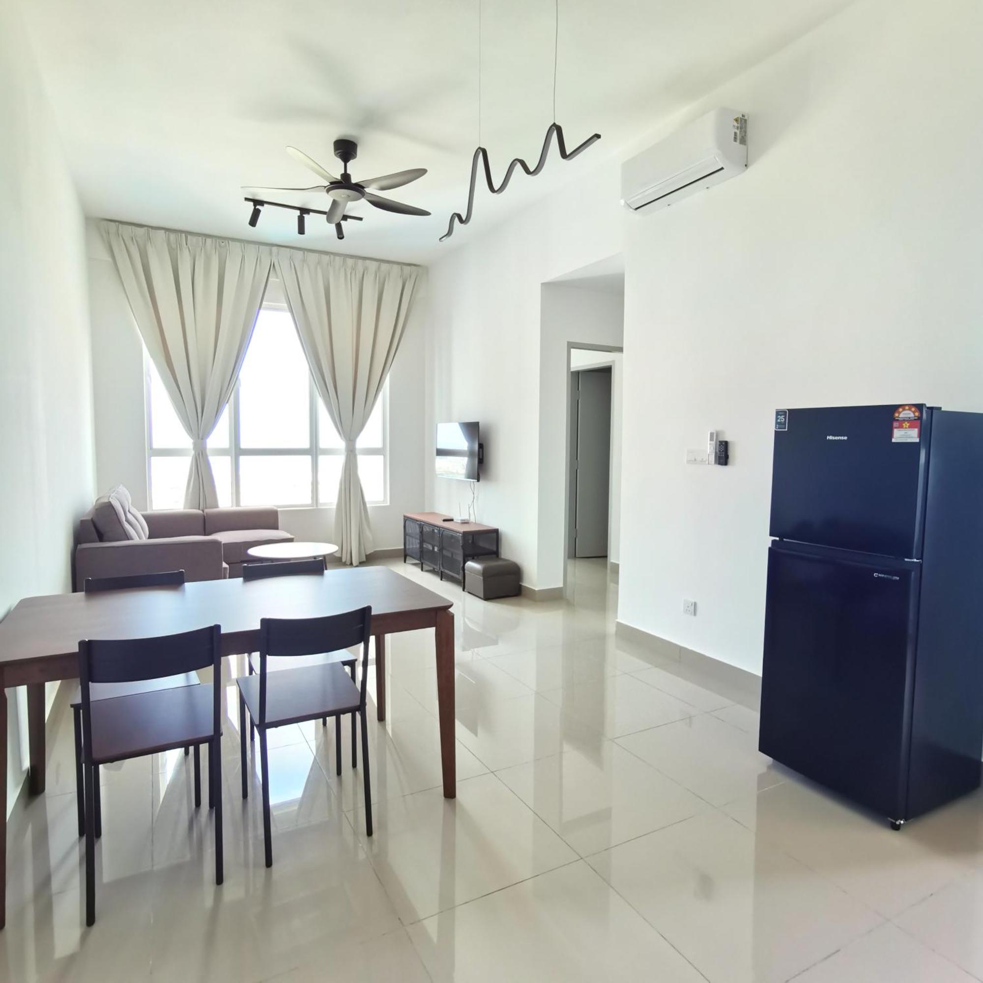 Amber Cove Seaview I Muji 2br I Game I 3-9pax Apartment *