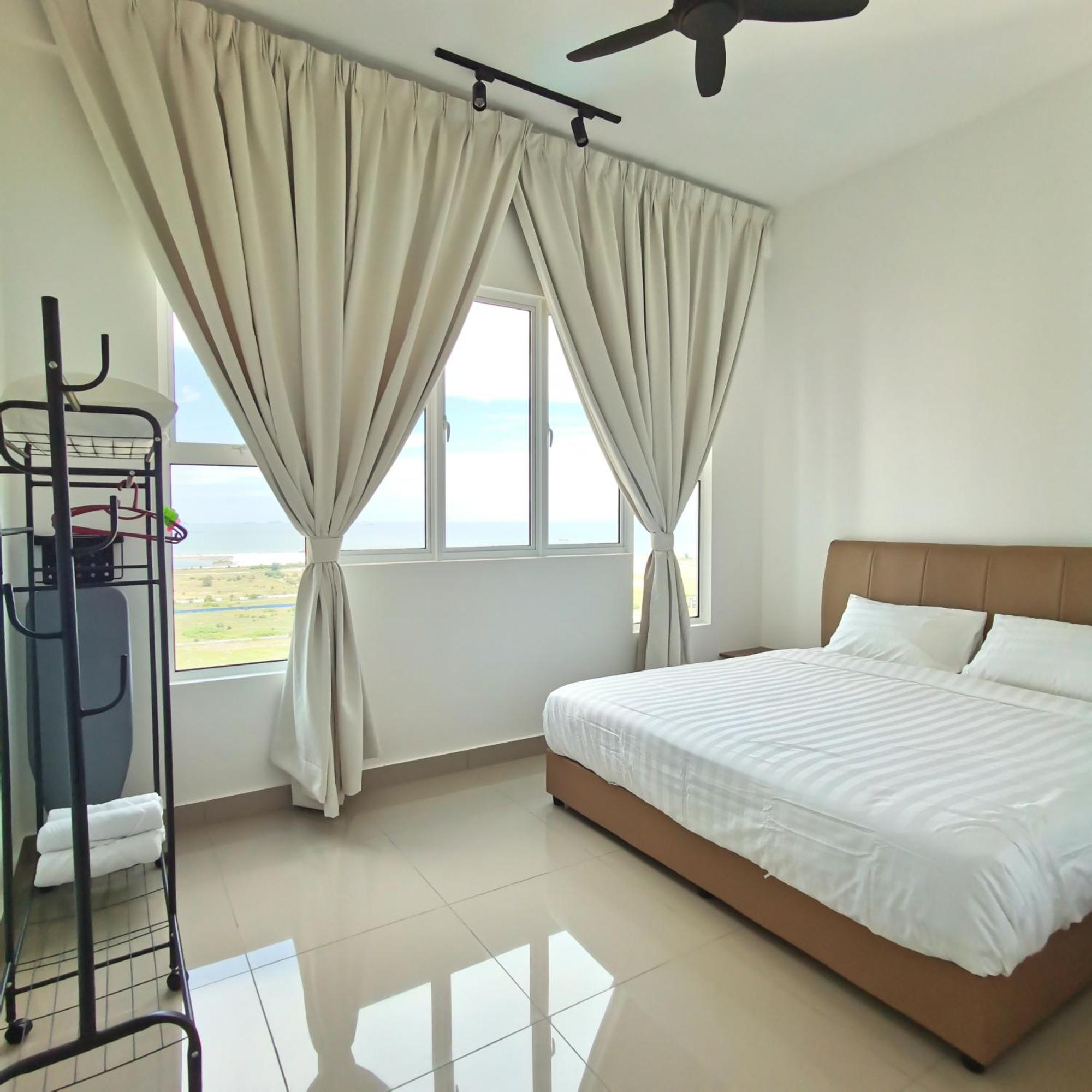 Apartment Amber Cove Seaview I Muji 2br I Game I 3-9pax